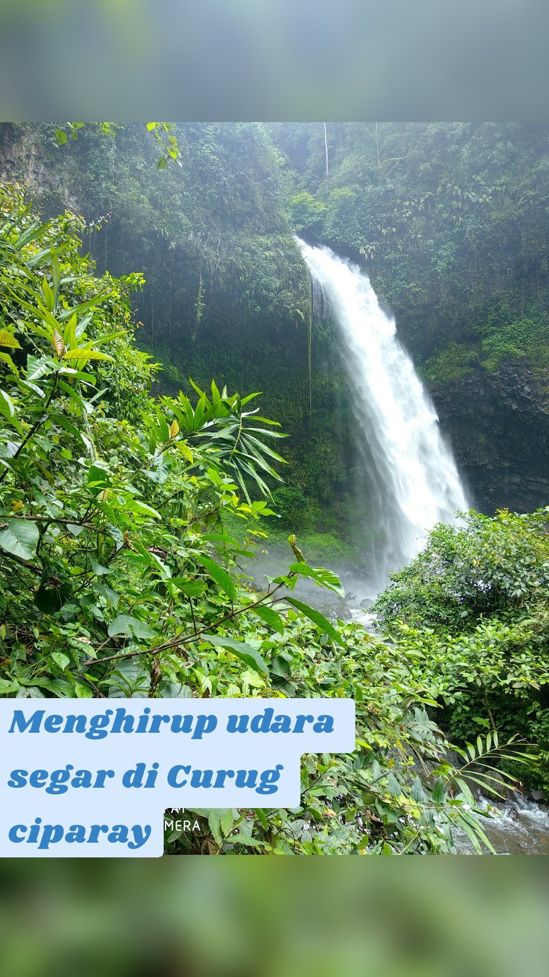 Menghirup udara segar di Curug ciparay